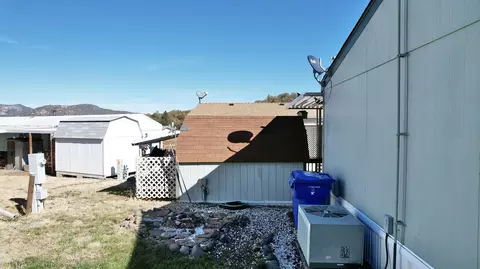 8401 Old Stage Rd UNIT 70, Central Point, OR 97502 photo 9