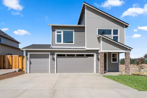 708 Old Waverly Way #30, Eagle Point, OR 97524