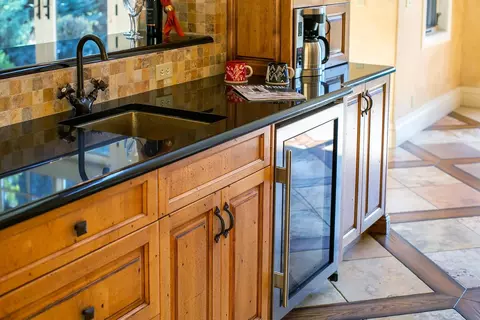 Kitchen - 19486 Green Lakes Loop, Bend, OR 97702 photo 6 of 8