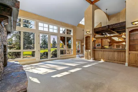 Living - 19486 Green Lakes Loop, Bend, OR 97702 photo 2 of 3