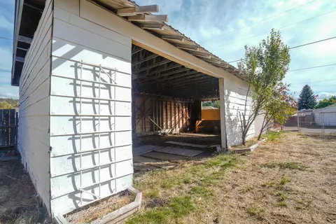 Exterior - 200 N Main St, Dorris, CA 96023 photo 9 of 11