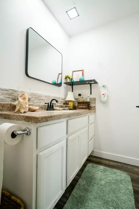 Bath - 200 N Main St, Dorris, CA 96023 photo 7 of 7