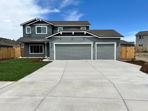 1095 NW Walnut Ave #07, Redmond, OR 97756