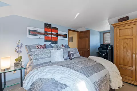 Bedroom - 65160 Highland Rd, Bend, OR 97703 photo 1 of 4