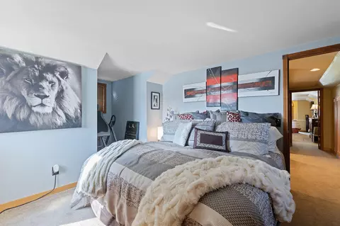 Bedroom - 65160 Highland Rd, Bend, OR 97703 photo 2 of 4