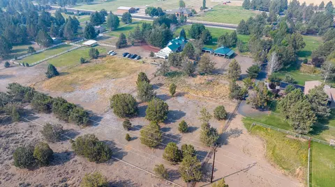 View/Area - 65160 Highland Rd, Bend, OR 97703 photo 1 of 7