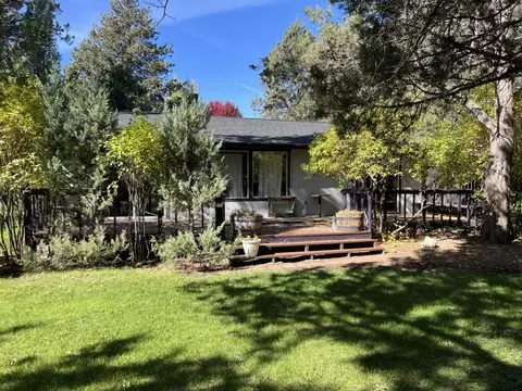 61338 Robin Hood Ln, Bend, OR 97702