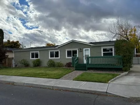 1740 NW Fir Ave, Redmond, OR 97756