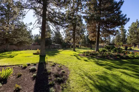 Exterior - 16865 James Ln, Bend, OR 97703 photo 4 of 14