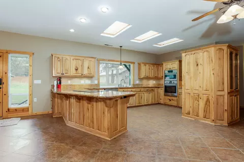 Kitchen - 16865 James Ln, Bend, OR 97703 photo 1 of 5