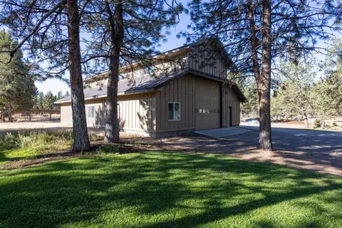 Exterior - 16865 James Ln, Bend, OR 97703 photo 6 of 14
