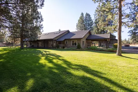 16865 James Ln, Bend, OR 97703