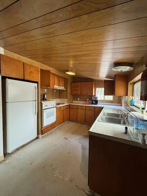 1580 Laurel Rd, Cave Junction, OR 97523 photo 10