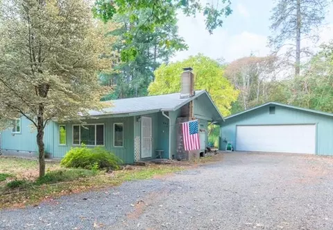 843 Caves Hwy, Cave Junction, OR 97523