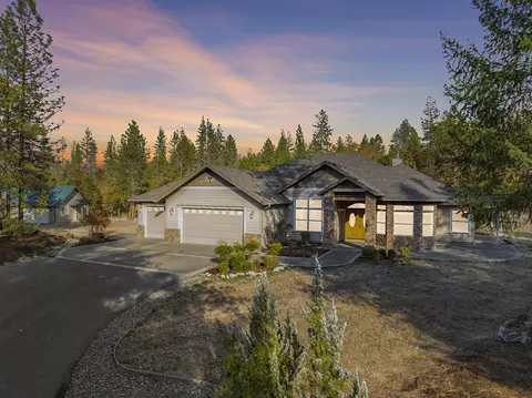 260 Pleasantville Way, Grants Pass, OR 97526