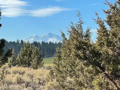 69310 Goodrich Rd, Sisters, OR 97759