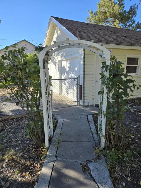 Exterior - 191 2nd St, Tulelake, CA 96134 photo 14 of 15