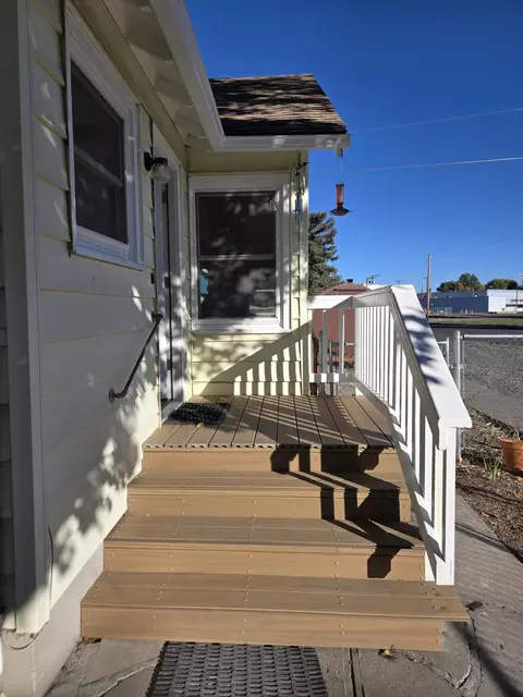 Exterior - 191 2nd St, Tulelake, CA 96134 photo 10 of 15