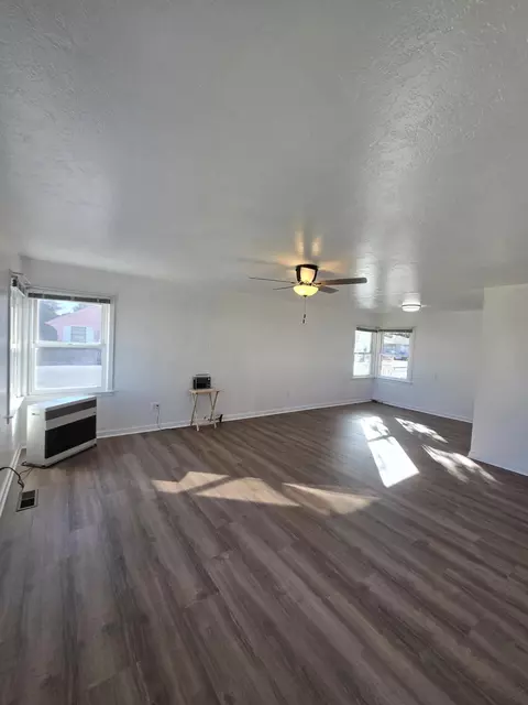 Living - 191 2nd St, Tulelake, CA 96134 photo 2 of 3