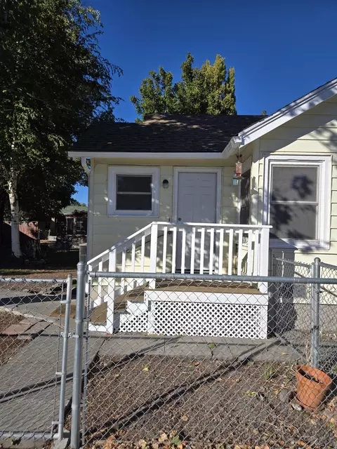 Exterior - 191 2nd St, Tulelake, CA 96134 photo 2 of 15