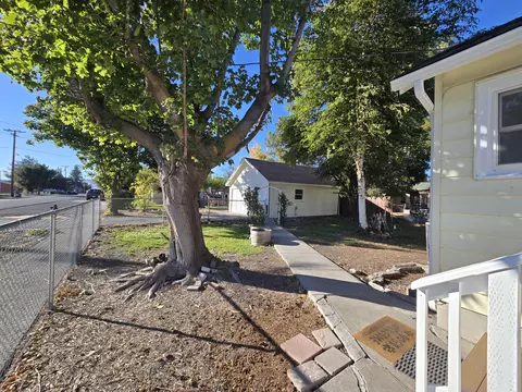 Exterior - 191 2nd St, Tulelake, CA 96134 photo 9 of 15