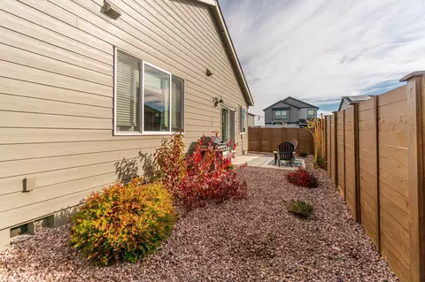 Exterior - 20651 Kira Dr, Bend, OR 97702 photo 6 of 8