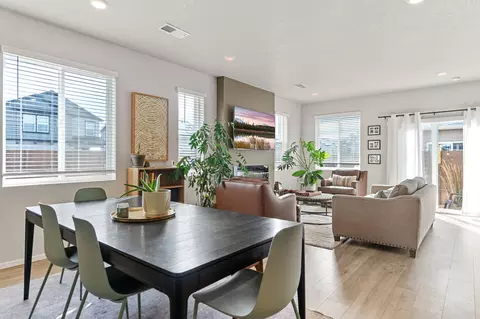 Dining - 20651 Kira Dr, Bend, OR 97702 photo 1 of 2