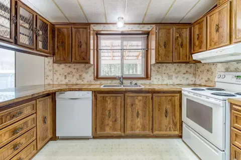 14765 Lichen Way, La Pine, OR 97739 photo 21