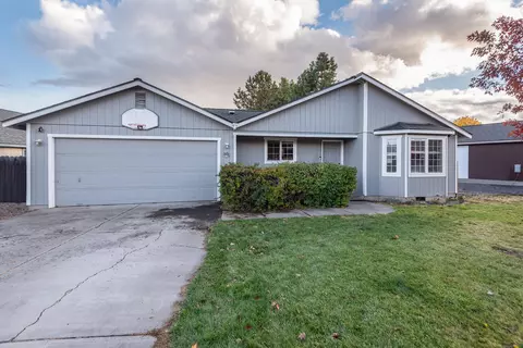 1728 NE Heavenly Dr, Bend, OR 97701