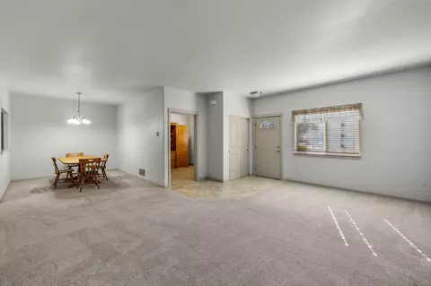 52052 Red Pne, La Pine, OR 97739 photo 9
