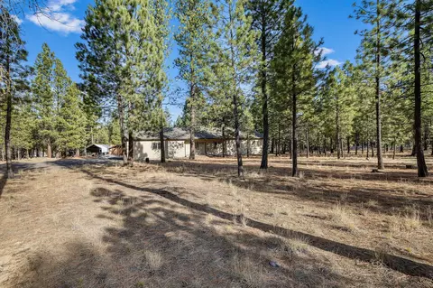 52052 Red Pne, La Pine, OR 97739 photo 2