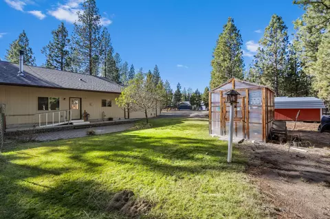52052 Red Pne, La Pine, OR 97739 photo 6
