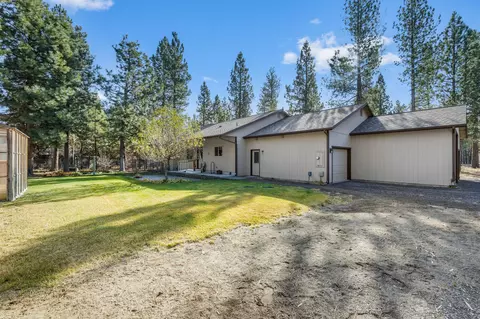 52052 Red Pne, La Pine, OR 97739 photo 5