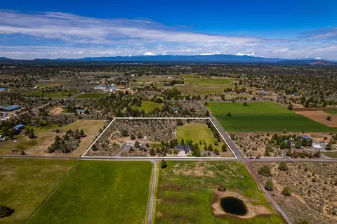 View/Area - 22675 Crestview Ln, Bend, OR 97702 photo 1 of 4