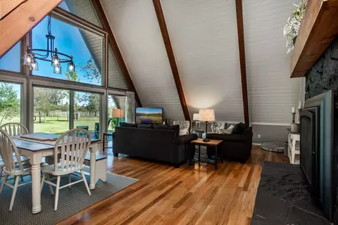 Dining - 22675 Crestview Ln, Bend, OR 97702 photo 1 of 2