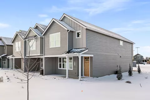 4221 SW 39th St #LOT 146, Redmond, OR 97756