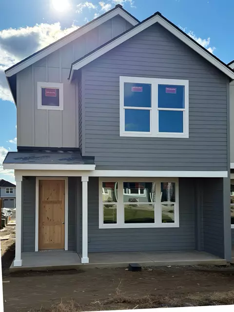 4245 SW 39th St #LOT 148, Redmond, OR 97756