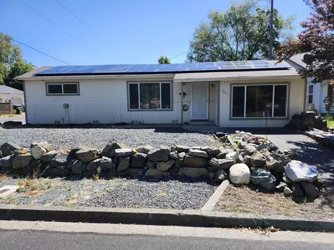 925 SW Laurel St, Grants Pass, OR 97526