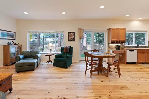 19586 Brookside Way, Bend, OR 97702 photo 13
