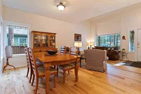 19586 Brookside Way, Bend, OR 97702 photo 10