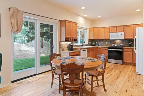 19586 Brookside Way, Bend, OR 97702 photo 16