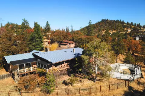 575 Leafwood Dr, Eagle Point, OR 97524 photo 11