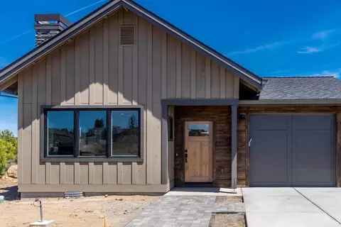 61288 Mcroberts Ln #LOT 26, Bend, OR 97702