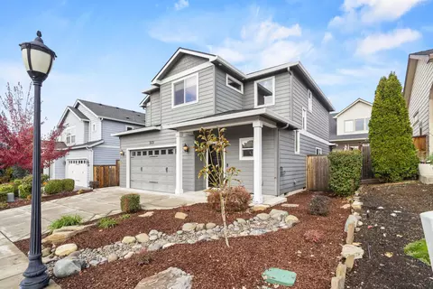 3631 Jerome Ln, Medford, OR 97504