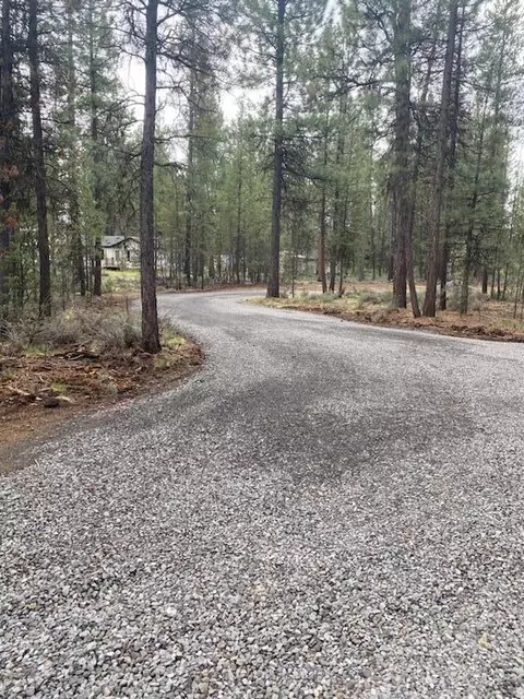 51616 Pine Loop Dr, La Pine, OR 97739 photo 3