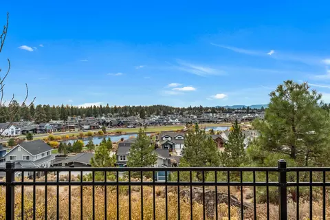 View/Area - 2963 NW Celilo Ln, Bend, OR 97703 photo 2 of 4