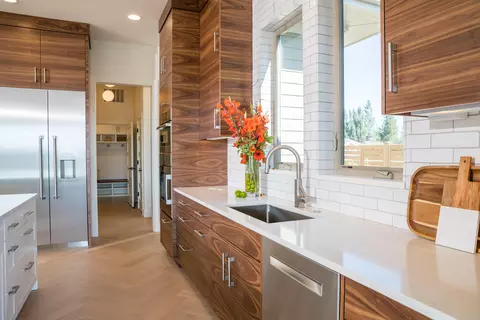 Kitchen - 2963 NW Celilo Ln, Bend, OR 97703 photo 5 of 11