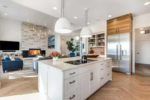 Kitchen - 2963 NW Celilo Ln, Bend, OR 97703 photo 6 of 11