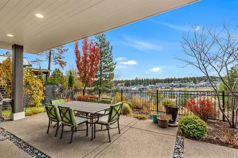 Exterior - 2963 NW Celilo Ln, Bend, OR 97703 photo 5 of 17