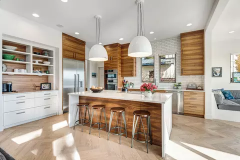 Kitchen - 2963 NW Celilo Ln, Bend, OR 97703 photo 4 of 11